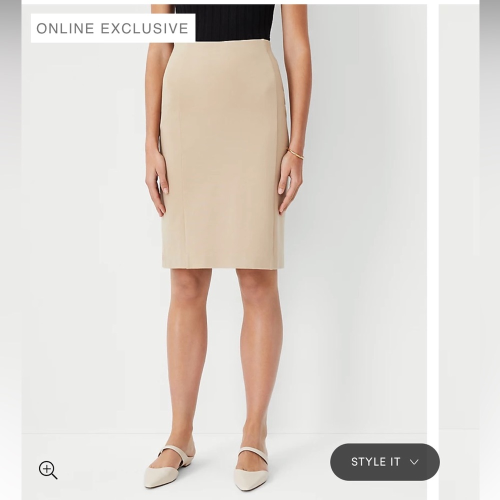 Ann Taylor (James Scuba Seamed Pencil Skirt) whiskey Cream 🥃